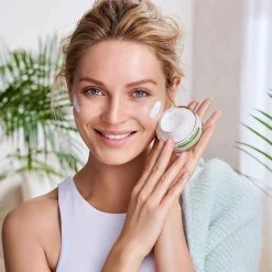 Skincare Nutra Effects Matte Oil-Control Day Cream SPF20 - 50ml 5 Skincare Nutra Effects Matte Oil-Control Day Cream SPF20 - 50ml