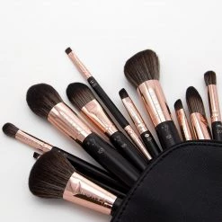 Avon Cosmetics Angled Blush Brush Make-up