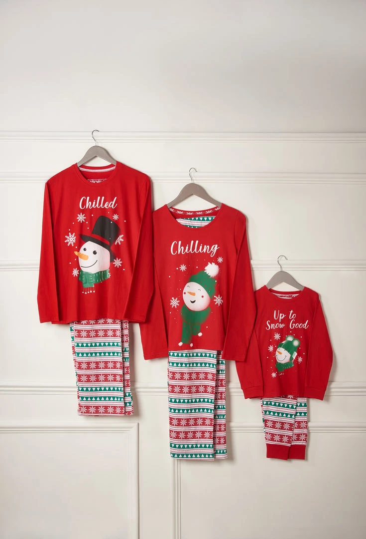 Avon Cosmetics Pyjamas Men’s Christmas Family PJs 2 Avon Cosmetics Pyjamas Men’s Christmas Family PJs