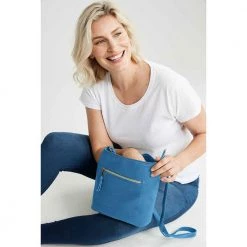 Avon Cosmetics Essentials Bucket Bag Fashion