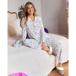 Avon Cosmetics Pyjamas Ice Skater PJs 7 Avon Cosmetics Pyjamas Ice Skater PJs