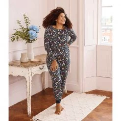 Avon Cosmetics Pyjamas & Loungewear Wildflower PJs