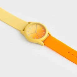 Avon Cosmetics Phoebe Watch New