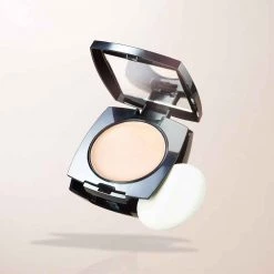 Avon True SPF15 Cream-to-Powder Foundation Compact 50 Avon True SPF15 Cream-to-Powder Foundation Compact