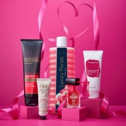 Avon Cosmetics Love To Pamper Set