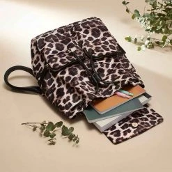 Avon Cosmetics Lipsy Backpack 5 Avon Cosmetics Lipsy Backpack