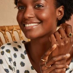 Avon Cosmetics Gifts Isabella Ring Set