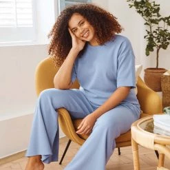 Avon Cosmetics Waffle Textured Lounge Set New