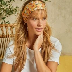 Avon Cosmetics Ariana Hair Scarf Set